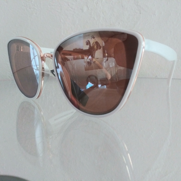 NWT FANTAS-EYES SUNGLASSES EYEWEAR A… - Picture 2 of 4